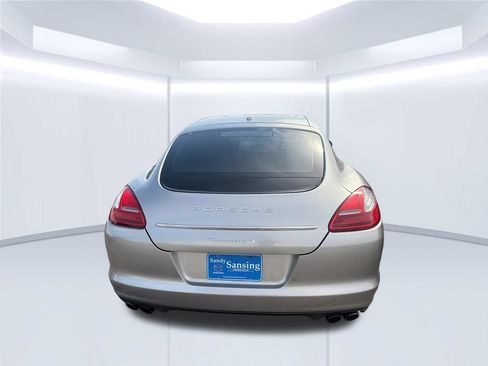 Used 2010 Porsche Panamera S RWD image 31