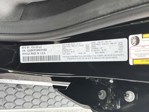 Used 2021 RAM 1500 Laramie AWD/4WD image 38