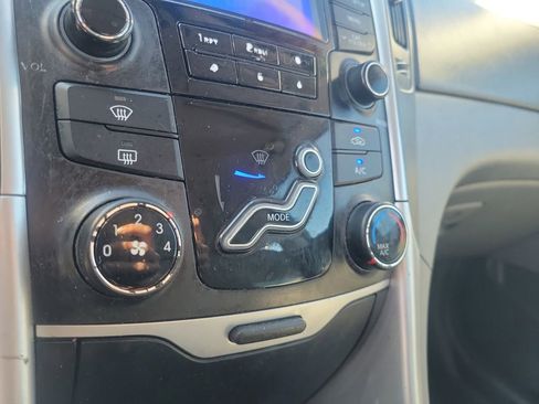 Used 2013 Hyundai Sonata GLS image 18