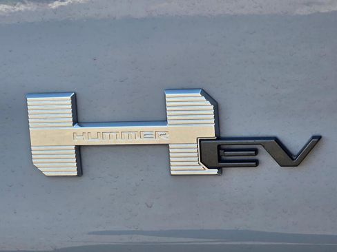 Used 2024 GMC Hummer EV 3X AWD/4WD image 36