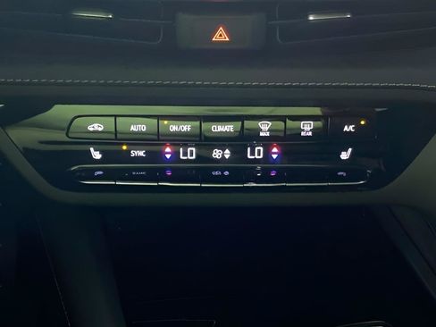 Used 2023 Buick Envision Preferred AWD/4WD image 47