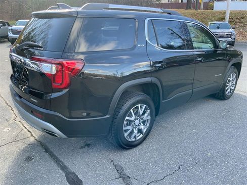 Used 2023 GMC Acadia SLT w/ Technology Package image 38