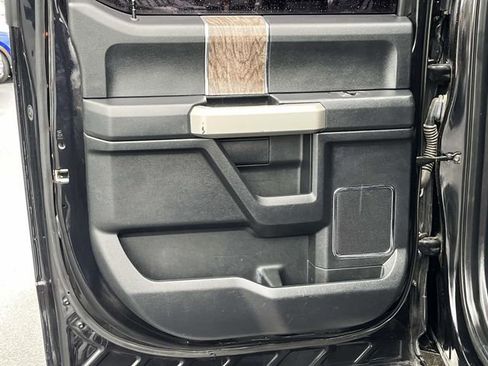 Used 2019 Ford F250 Lariat w/ Lariat Ultimate Package AWD/4WD image 17