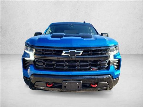 Used 2023 Chevrolet Silverado 1500 LT Trail Boss w/ Convenience Package II AWD/4WD image 2