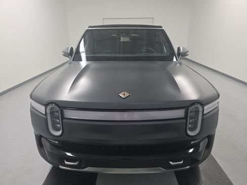 Used 2024 Rivian R1S Adventure AWD/4WD image 8