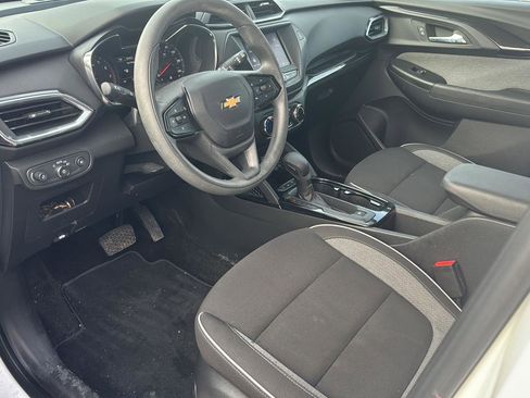 Used 2023 Chevrolet TrailBlazer LT image 12