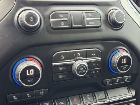 Used 2020 Chevrolet Silverado 2500 LTZ w/ LTZ Convenience Package image 28