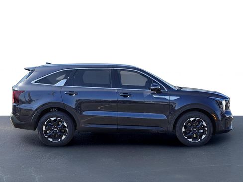 New 2026 Kia Sorento S w/ S Panoramic Sunroof Package image 7