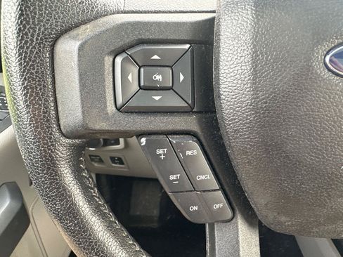 Used 2016 Ford F150 XLT w/ Equipment Group 302A Luxury AWD/4WD image 17