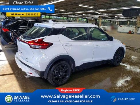 Used 2021 Nissan Kicks SV w/ Exterior Package FWD image 4