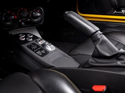Used 2016 Alfa Romeo 4C Spider w/ Spider Track Package 4 RWD image 26