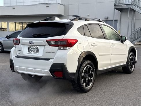 Used 2023 Subaru Crosstrek 2.0i Premium w/ Popular Package #2 image 3