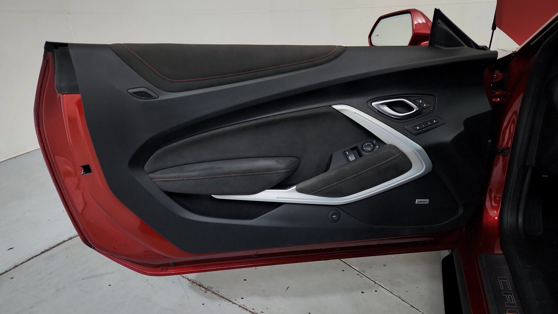 Used 2021 Chevrolet Camaro ZL1 RWD image 16