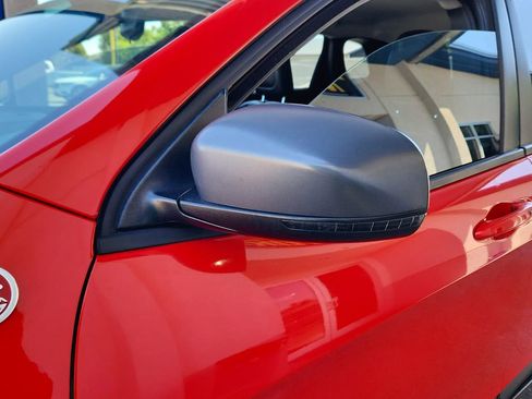 Used 2019 Jeep Cherokee Trailhawk w/ Cold Weather Group image 14