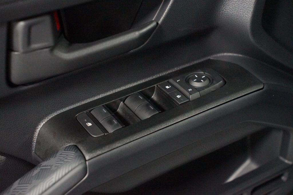 New 2026 Toyota 4Runner SR5 AWD/4WD image 32