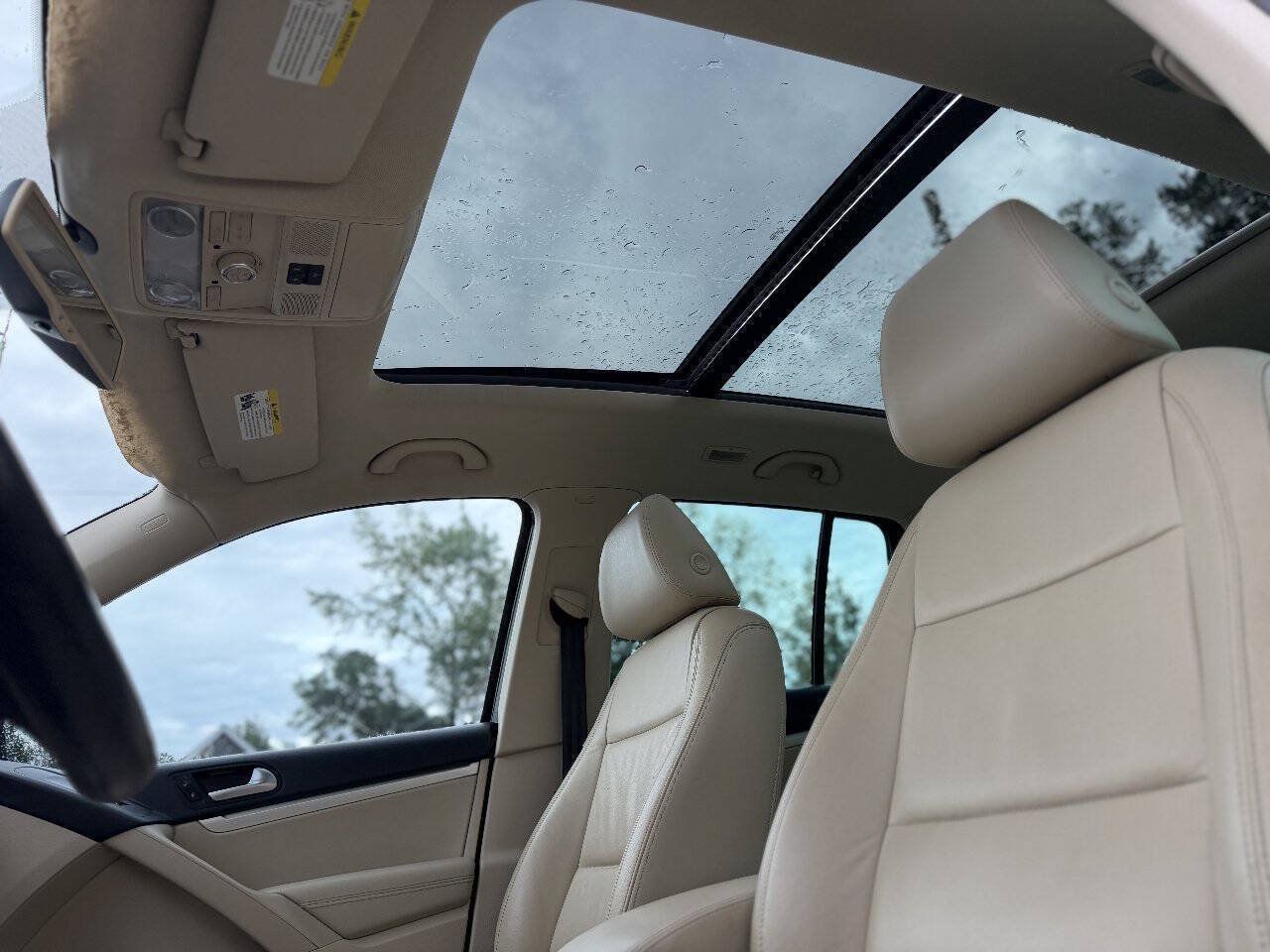 Used 2012 Volkswagen Tiguan SEL AWD/4WD image 13