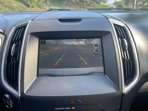 Used 2018 Ford Edge SEL w/ Equipment Group 201A image 28