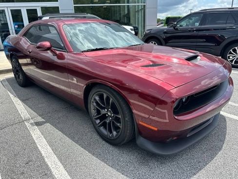 Certified 2023 Dodge Challenger R/T Scat Pack w/ Plus Package RWD image 4