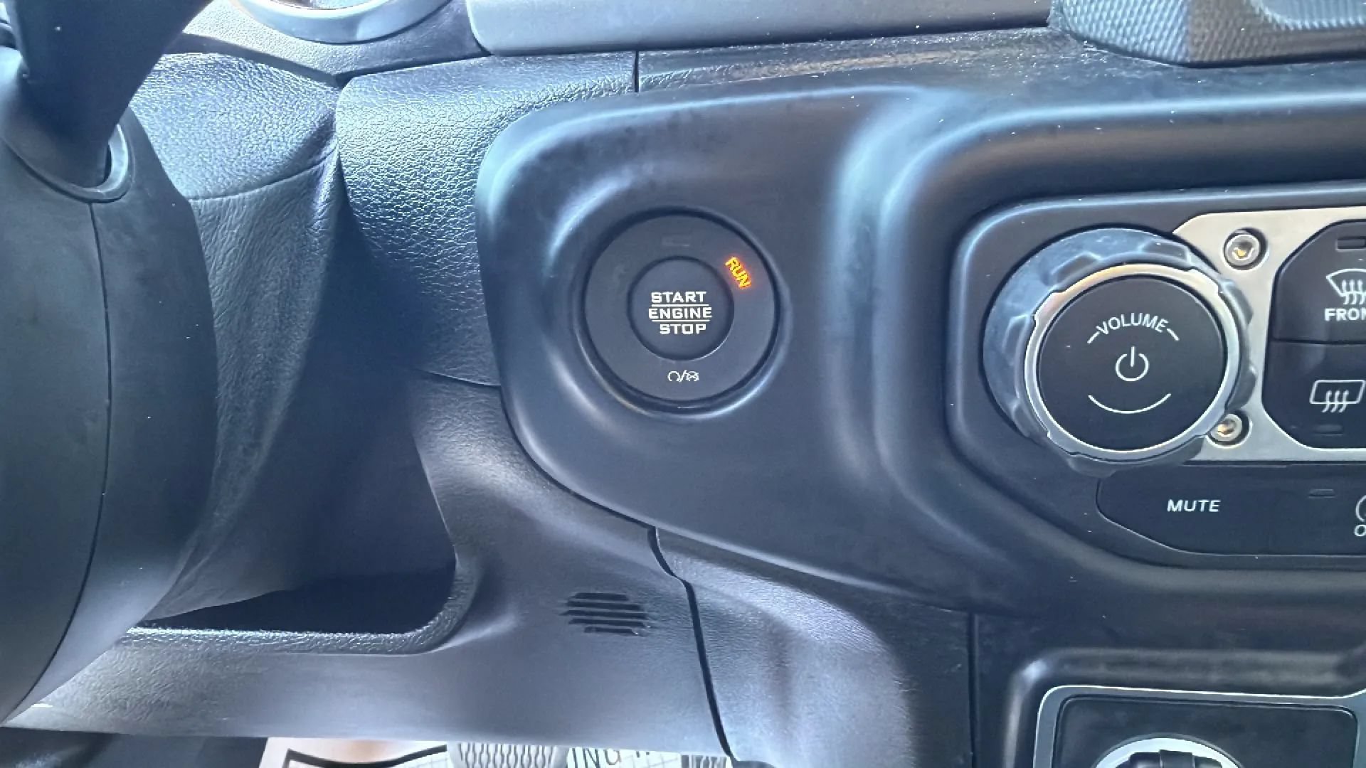 Used 2021 Jeep Wrangler Sport AWD/4WD image 21