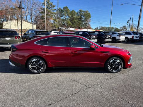 Certified 2025 Hyundai Sonata SEL image 8