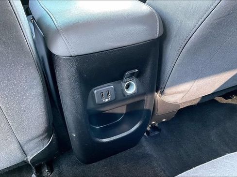 Used 2019 Chevrolet Colorado LT RWD image 11