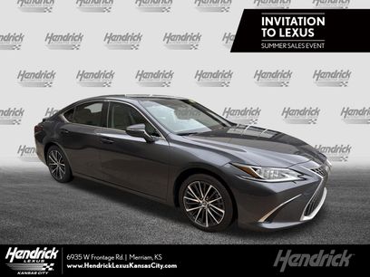Used 2023 Lexus ES 300h w/ Premium Package