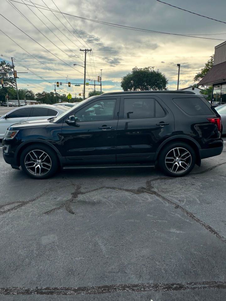 Used 2016 Ford Explorer Sport w/ Equipment Group 401A AWD/4WD image 2