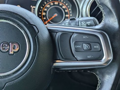 Used 2020 Jeep Wrangler Unlimited Sahara AWD/4WD image 25