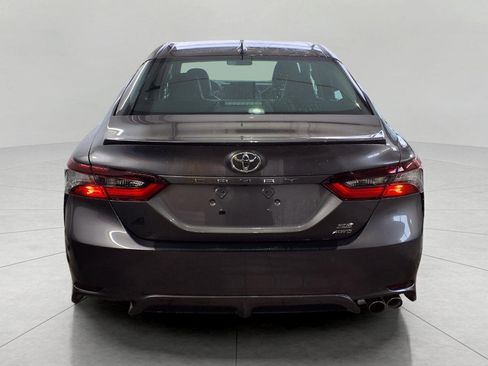 Used 2022 Toyota Camry SE image 6