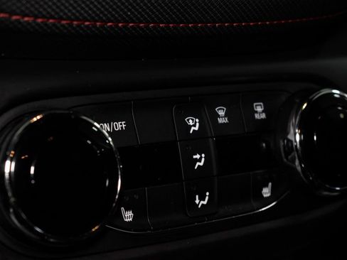 Used 2023 Chevrolet TrailBlazer RS w/ Convenience Package image 43