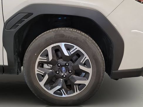 Used 2025 Subaru Forester Premium AWD/4WD image 21