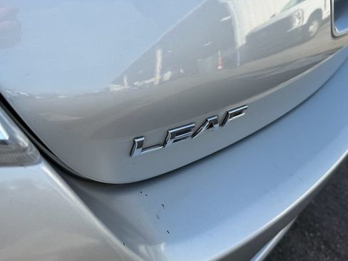 Used 2013 Nissan Leaf SV w/ LED & Quick Charge Pkg FWD image 14