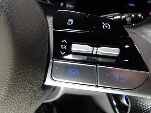 Used 2023 Hyundai Elantra Blue w/ Preferred Accessory Package FWD image 20