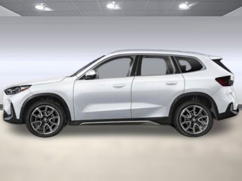 Used 2025 BMW X1 xDrive28i w/ Convenience Package AWD/4WD image 2