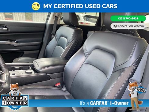 Used 2022 Nissan Pathfinder SL AWD/4WD image 13