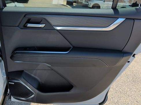 New 2026 GMC Acadia Elevation w/ Black Edition AWD/4WD image 39