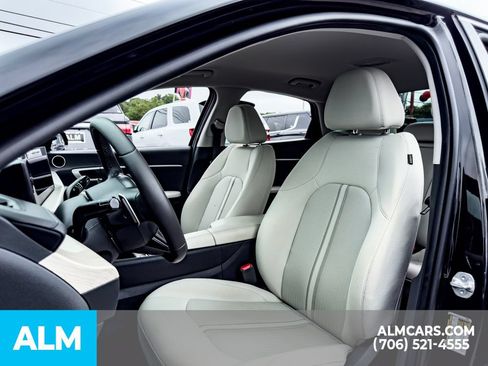 Used 2025 Hyundai Sonata SEL FWD image 9