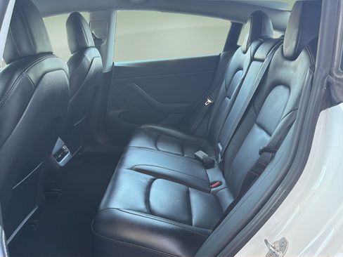 Used 2021 Tesla Model 3 Standard Range Plus RWD image 14