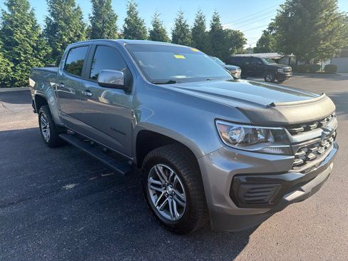 Used 2022 Chevrolet Colorado W/T w/ Custom Special Edition AWD/4WD image 7