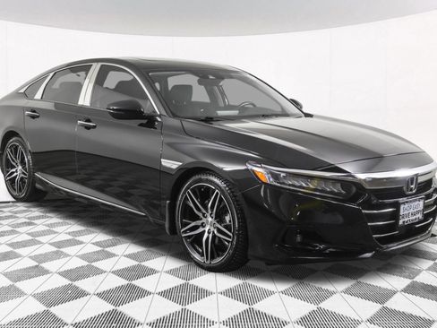 Used 2021 Honda Accord Touring image 10