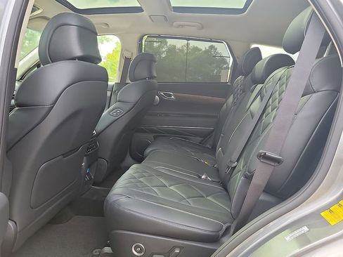 Used 2025 Genesis GV80 3.5T Prestige image 13