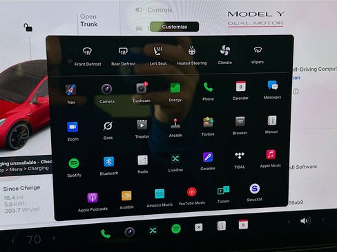 Used 2023 Tesla Model Y Performance image 19