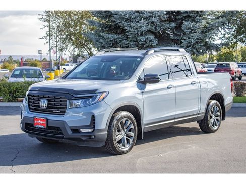 Used 2023 Honda Ridgeline Sport image 4