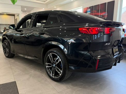 Used 2025 BMW X2 xDrive28i AWD/4WD image 5