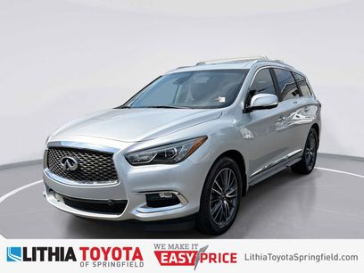 Used 2017 INFINITI QX60 FWD w/ Deluxe Technology Package