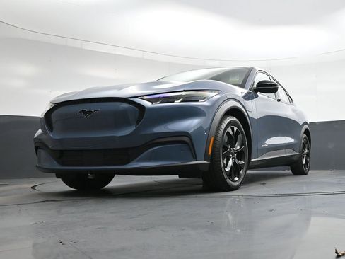 Used 2024 Ford Mustang Mach-E Select image 41
