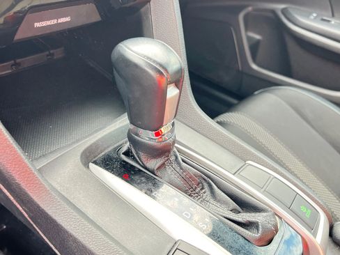 Used 2020 Honda Civic Sport image 25