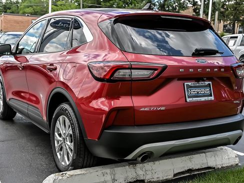 Certified 2023 Ford Escape Active AWD/4WD image 8