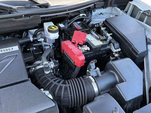 Used 2022 Nissan Rogue SV w/ SV Premium Package image 37