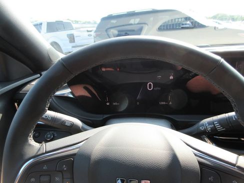 Used 2026 Buick Envista Avenir FWD image 29